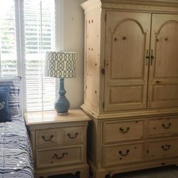 Wardrobe Armoire X 2 And 2 Nightstands