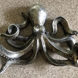 Metal Octopus Art Toilet Paper Holder