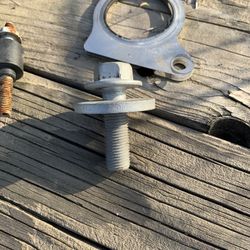 2.4 Toyota Engine Crank Shaft / Main Pulley Bolt / Main Pulley