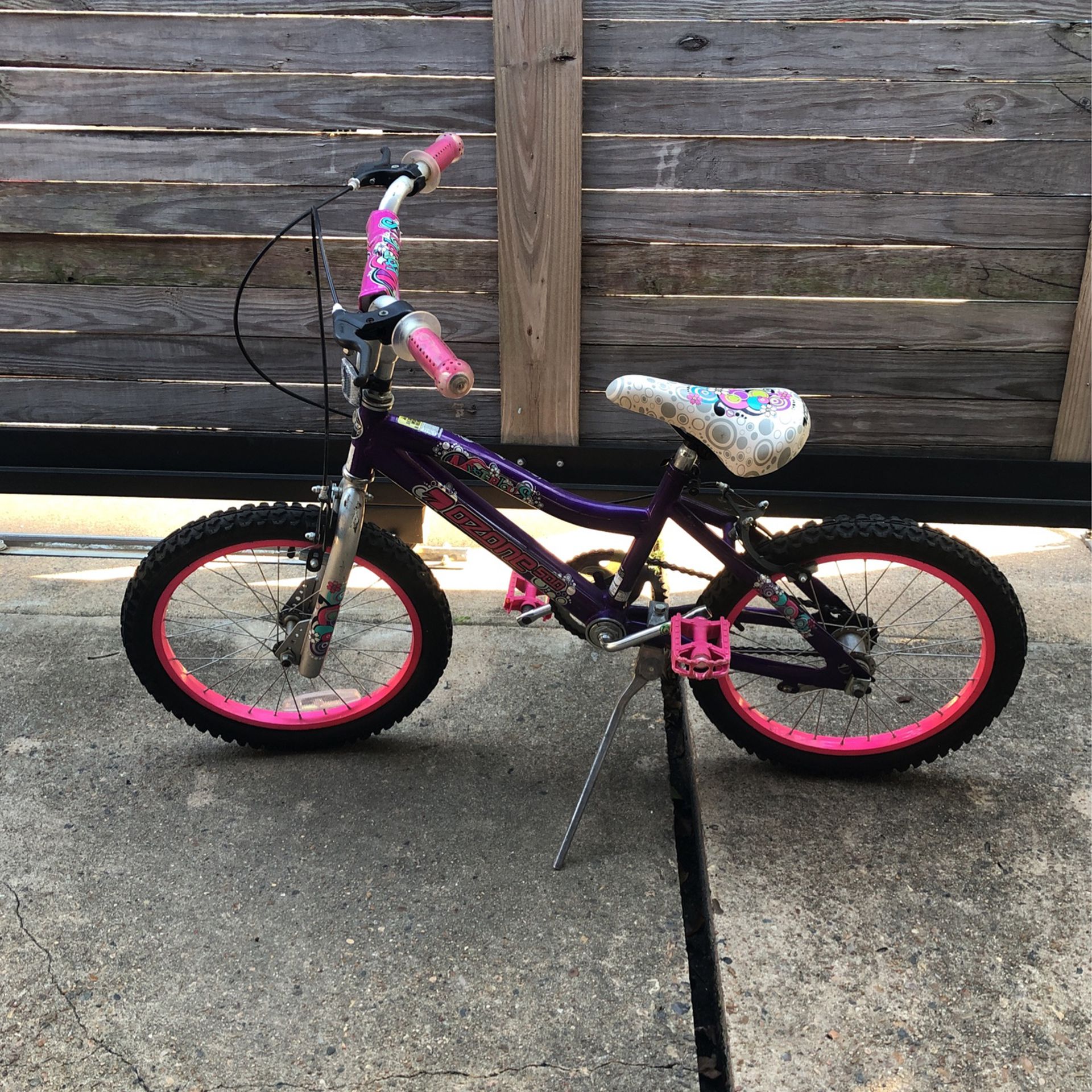 Girl’s Bike , Ozone - With Everything Working In Perfect Condition   