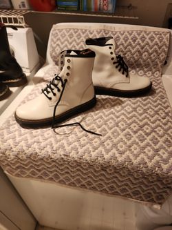 Dr.Martens