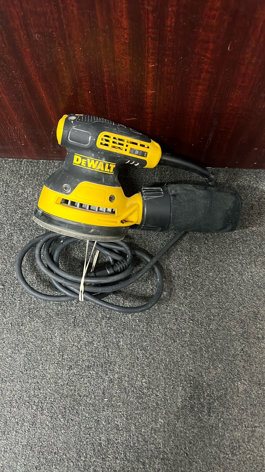 DEWALT ROUTER - #94977-1