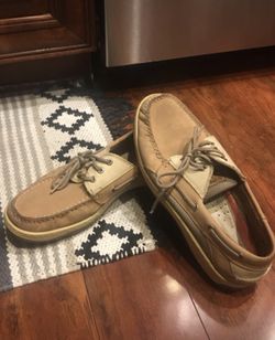 Sperry boat shoes