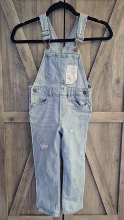 Girls 5T OshKosh overalls