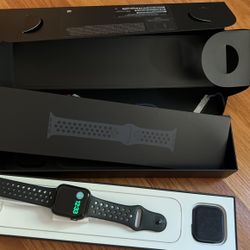 Apple Watch Nike Series 5 GPS+Cellular 40mm Space Gray Aluminum Case w/Anthracit