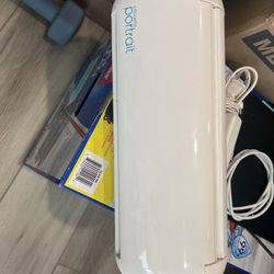 Silhouette Portrait 2 die cutting machine