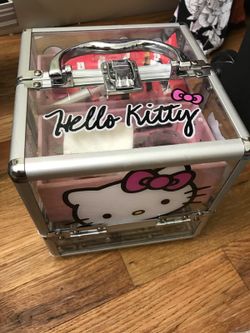 Hello Kitty Makeup Case