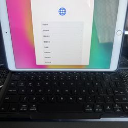 Apple iPad 10.5 WiFi and Cellular 256GB & Apple Pen & Folio