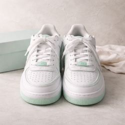 Nike Air Force 1 Shadow - White/Mint Green Women’s 7.5