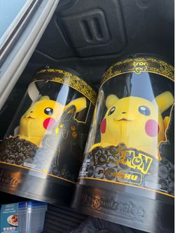 Pokemon Pikachu Puppetronic by RealFX Pokemon Center Exlcusive Plush
