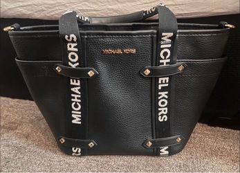 Micheal Kors medium tote
