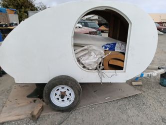 RV /Trailer Teardrop Shell Ready For You To Fix As You Like!