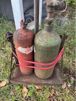 Welder bottles