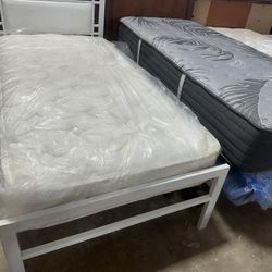 Twin size mattress, and bed