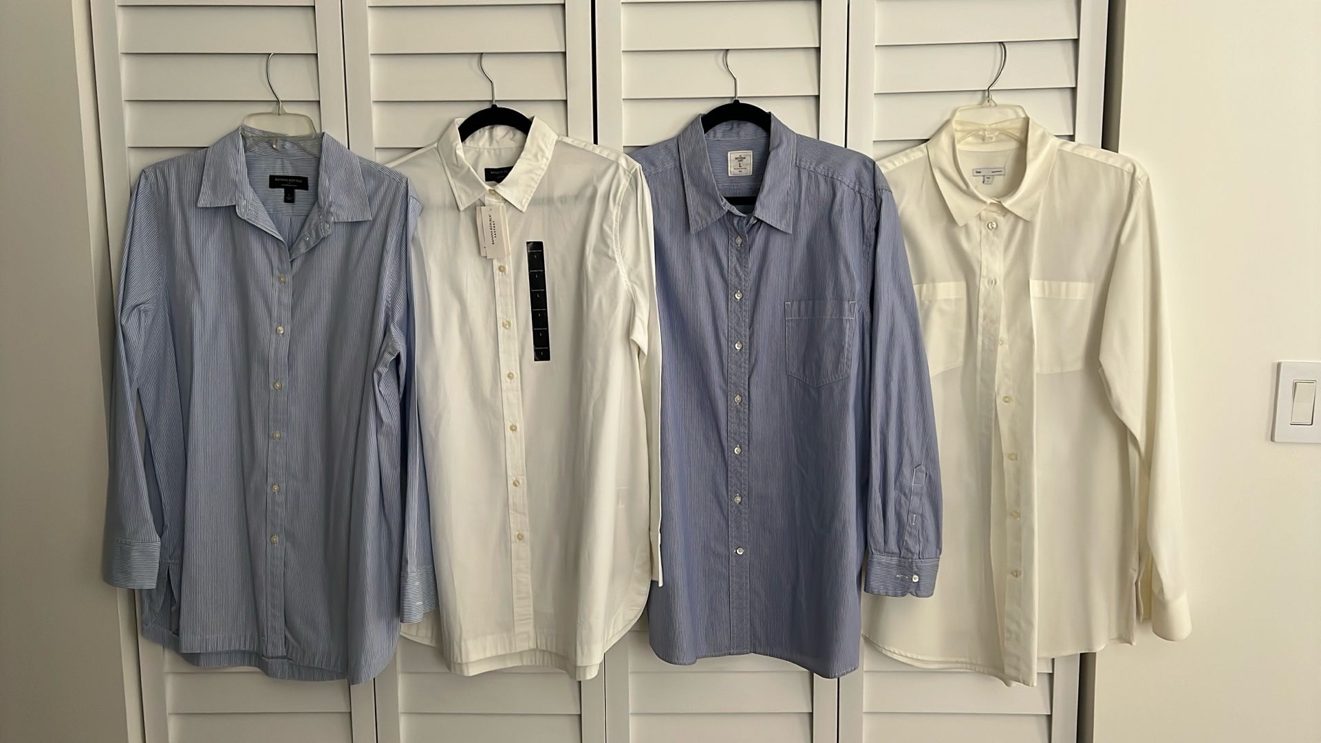 Banana Republic And Gap Ladies Shirts