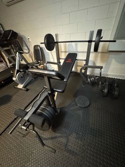 Marcy Diamond Elite MD-389 Weight Bench + 200 lbs Plates + Bars