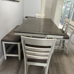 Dining Room Table 