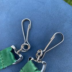 2 Oregon University Keychains