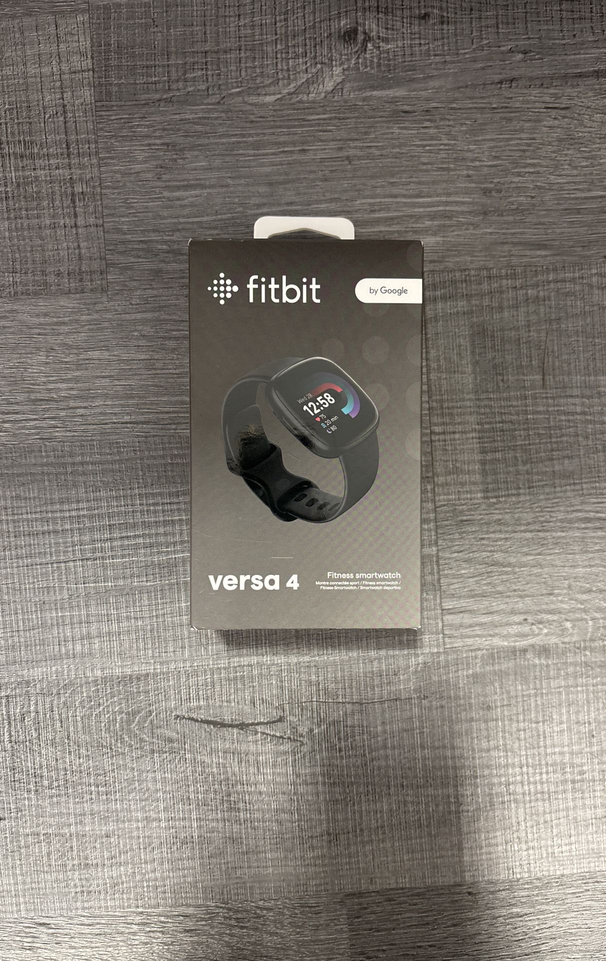 Fitbit Versa 4 Smartwatch Aluminum