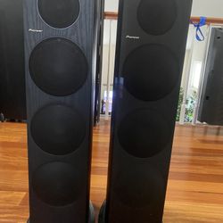 Pioneer Speakers Pair
