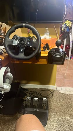Logitech g920  used like new