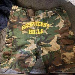 raspberry hills shorts