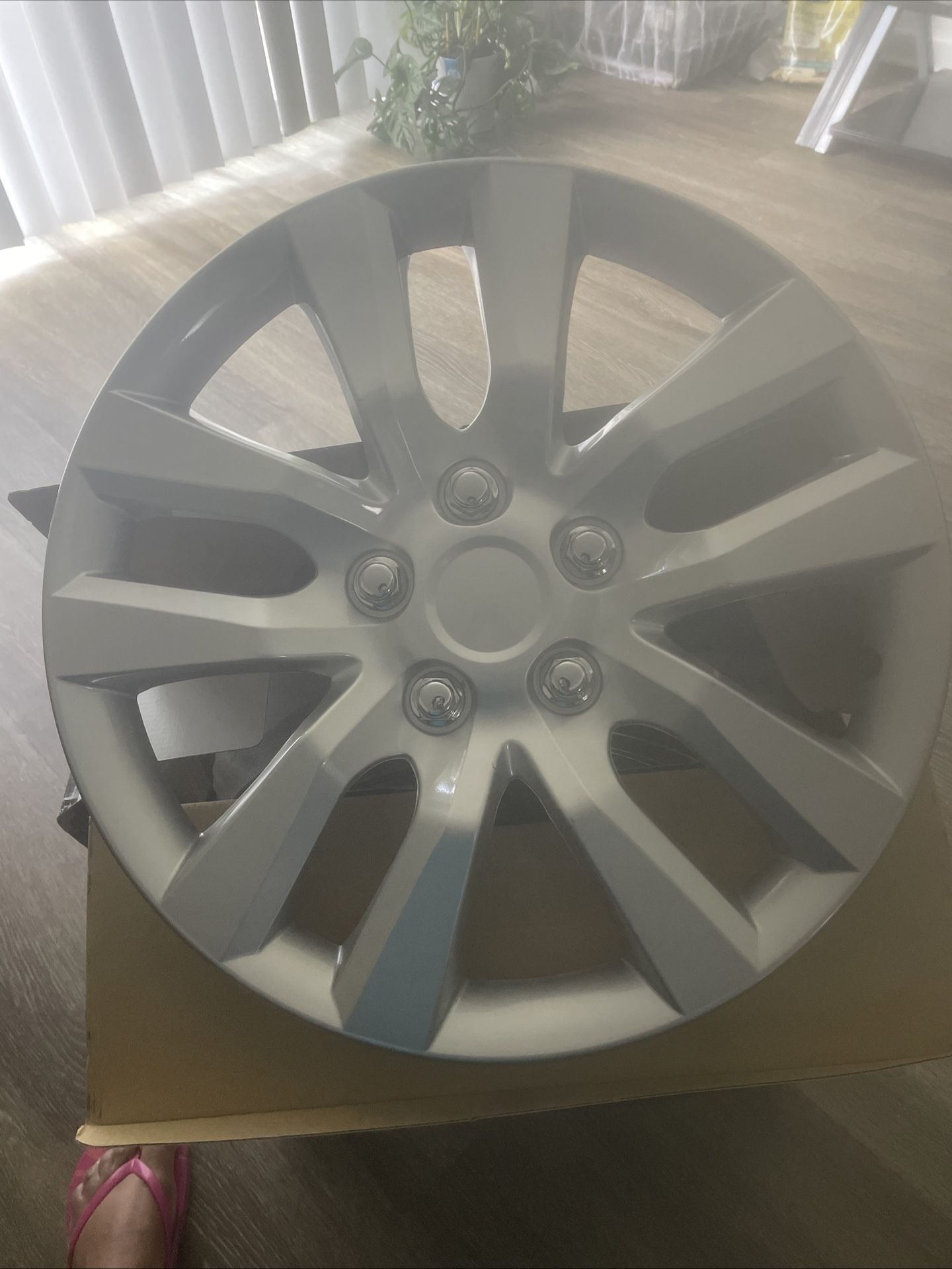 Wheel Cover Up