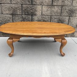 Queen Anne style oak coffee table 
