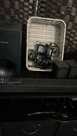 Samsung SWA-8000S Wireless Module, surround Speakers,sound bar, & Subwoofer $60