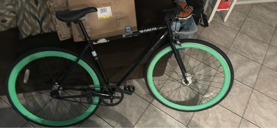 Pure Fix Fixed Gear Single Speed Bike