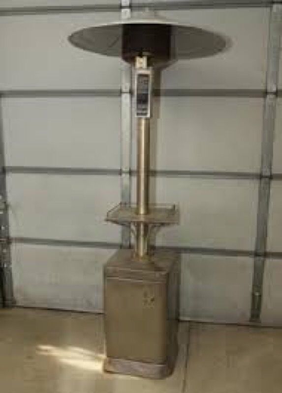 Kirkland Signature Patio Heater w/ table attached 48000 btu