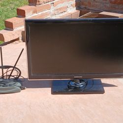 Samsung 27" Flat Screen Tv