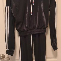 Fashion Nova Joggers Set