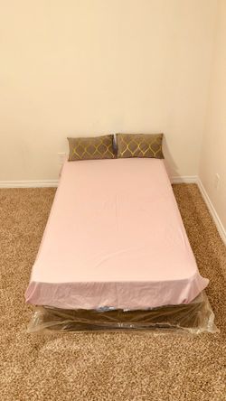 TWIN BED W/BOX SPRING