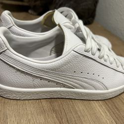 white pumas size 7 men