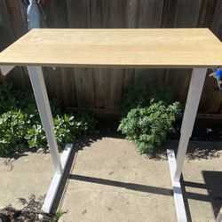 Crank Adjustable Height Desk