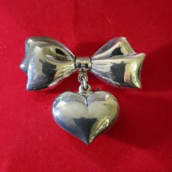 44.5mm x 41mm Solid Sterling Silver 3-D Modernist Heart Ribbon Brooch Pin. Mint!