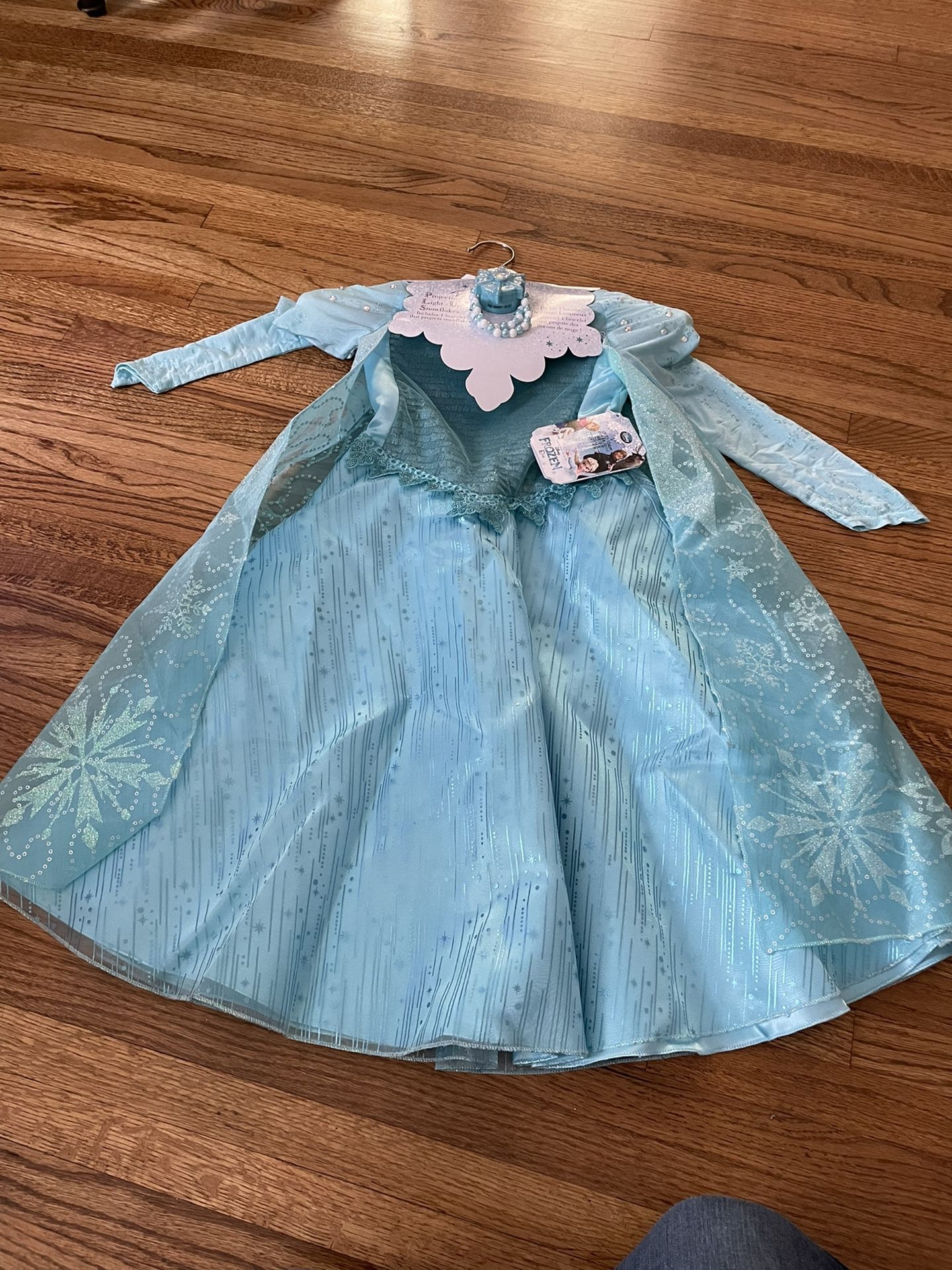 New Elsa Size 4 Dress