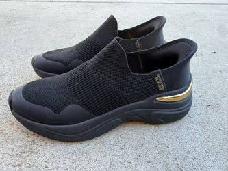 Sketchers Slip On Shoes