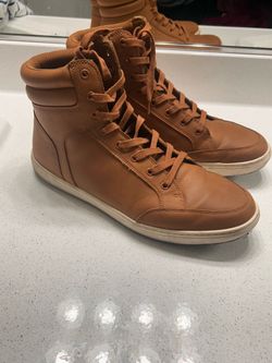 Men’s size 13 sneaker