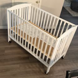 Dream On Me Full-Size 2-in-1 White Folding Baby Crib