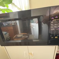 Sharp Carousel W/Spin Microwave