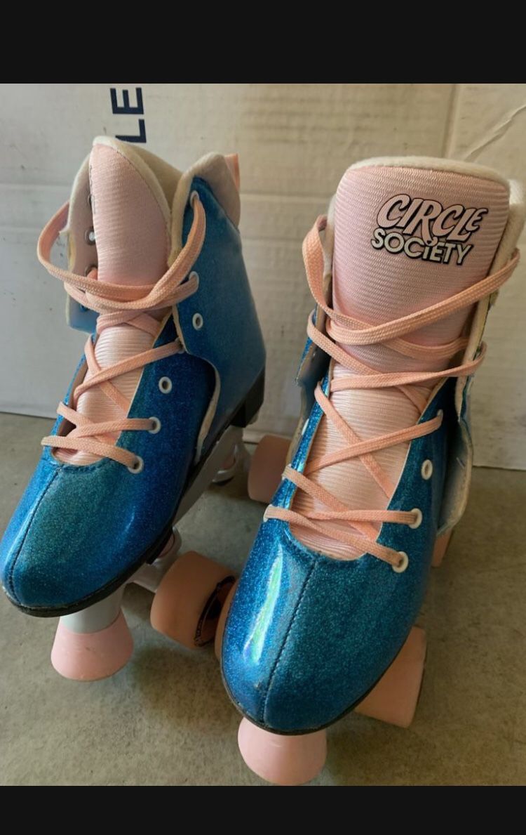 Girls roller skates, Size 3-7