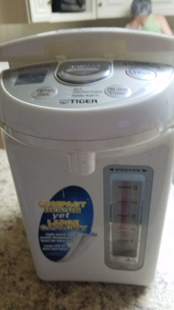 Tiger 4 liter hot water heater