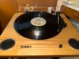 ION Audio Max LP Record Player Built-in Speakers USB 33/45/78 RPM Wood Grain
