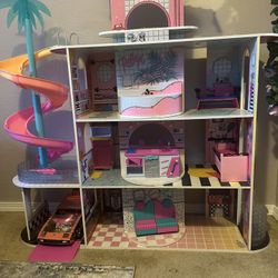 Lol Pool party Doll House
