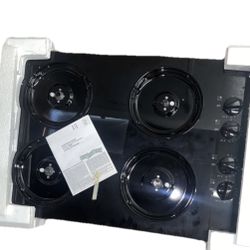 GE Black Built-In Gas Cooktop 4 Burners New/Excellent Condition
