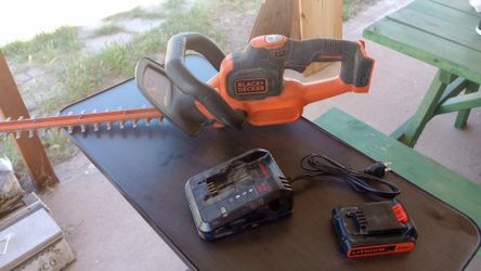 20v black and Decker double edge trimmer