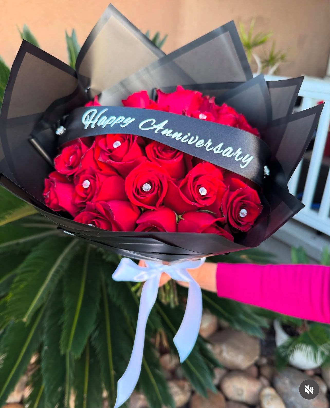 24 Count Ramo With Custom Ribbon $80 & Diamonds SOLD OUT FOR VDAY