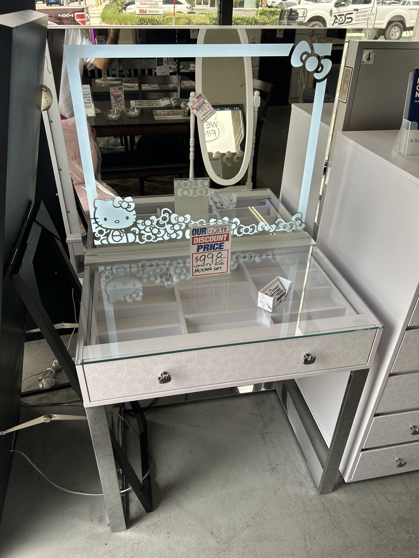 Hello Kitty Vanity Table Desk With Mirror